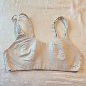 Lululemon Athletica like a cloud bra b/c cup size 6